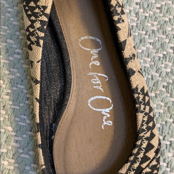 Toms One for One flats 👣 - Picture 6 of 6